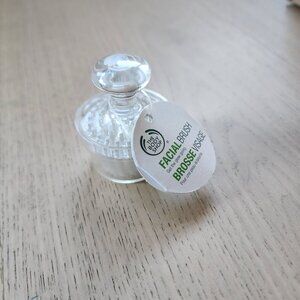 NWT The Body Shop Facial Brush with lid